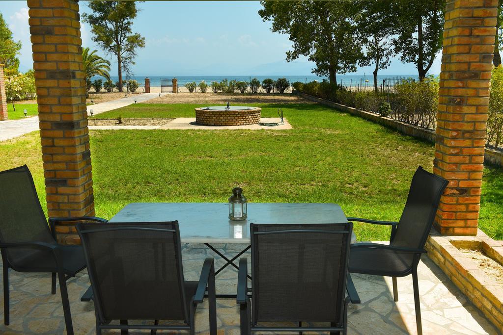 Antonia Beachfront Villa Lefkímmi Eksteriør billede
