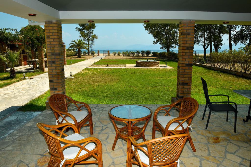 Antonia Beachfront Villa Lefkímmi Eksteriør billede