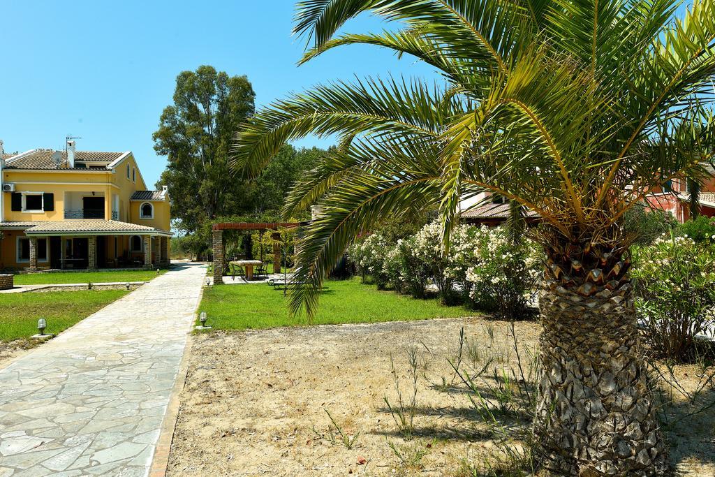 Antonia Beachfront Villa Lefkímmi Eksteriør billede