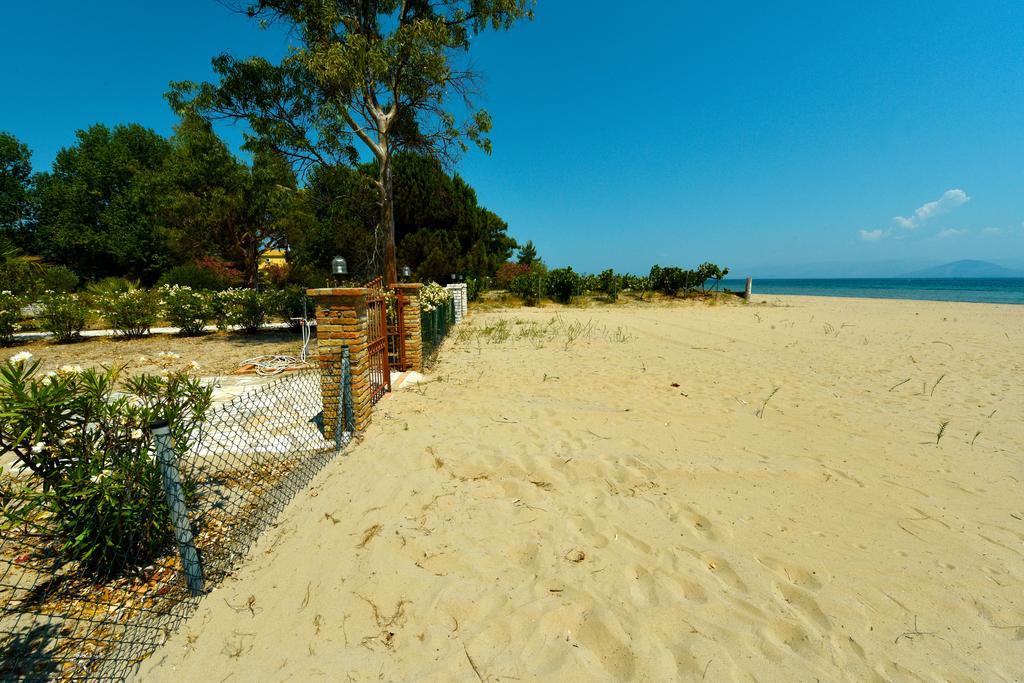 Antonia Beachfront Villa Lefkímmi Eksteriør billede